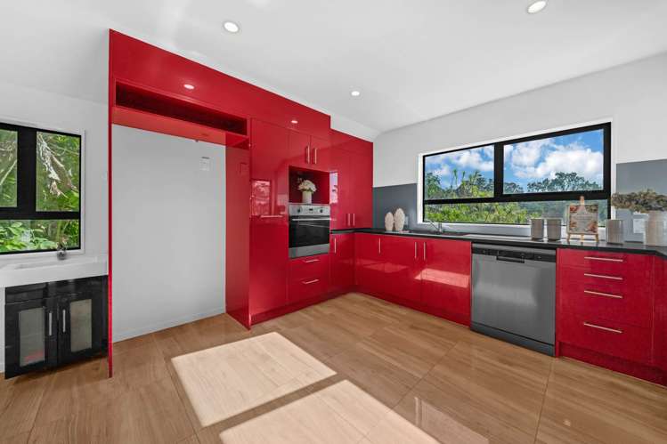263 Golf Road Titirangi_12