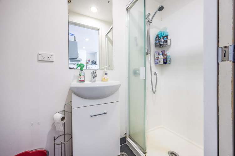 Apartment 12F/113 Vincent Street City Centre_6