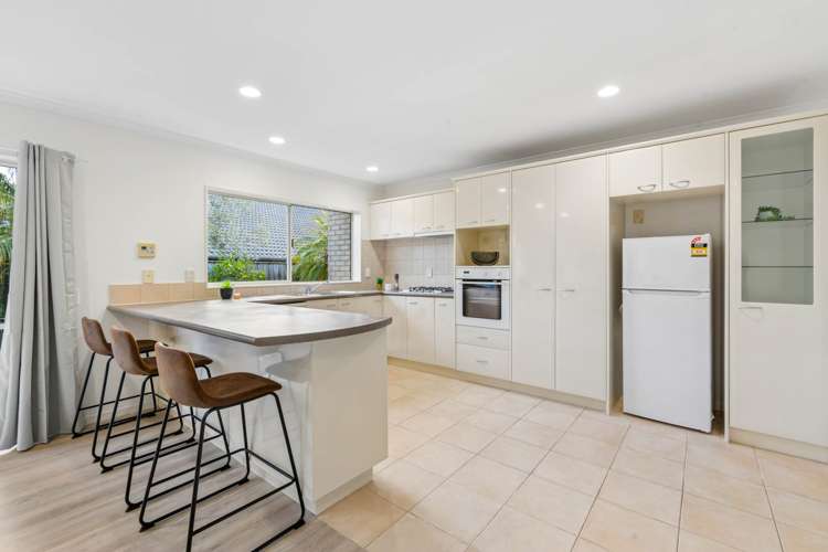 14 Heyington Way East Tamaki Heights_16