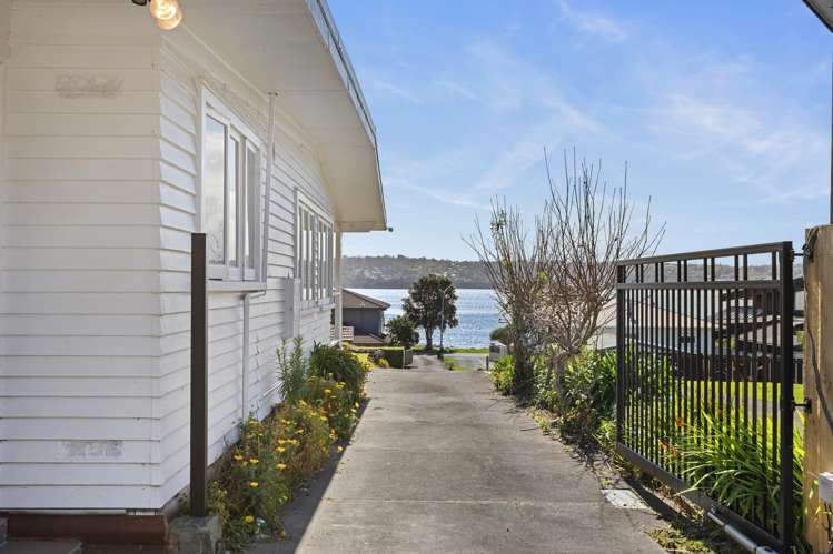 2/42 Kiwi Esplanade Mangere Bridge_18