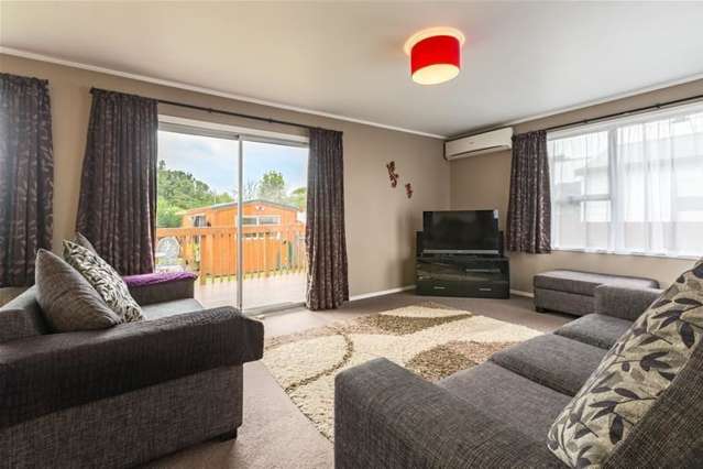 315 Swanson Road Ranui_1