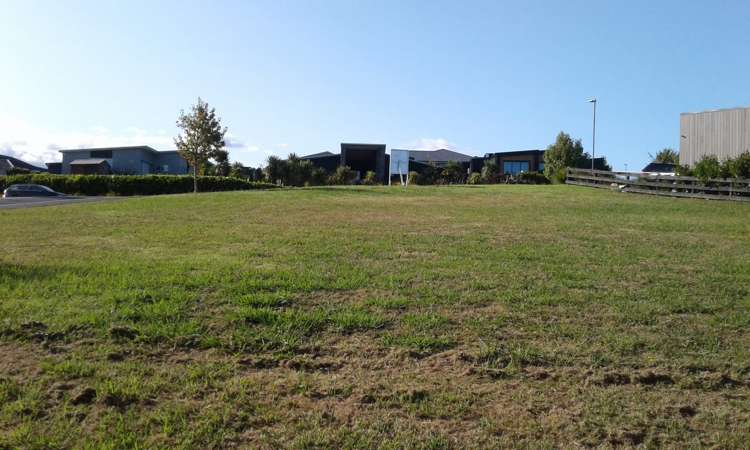 43 Laly Haddon Place Matakana_3