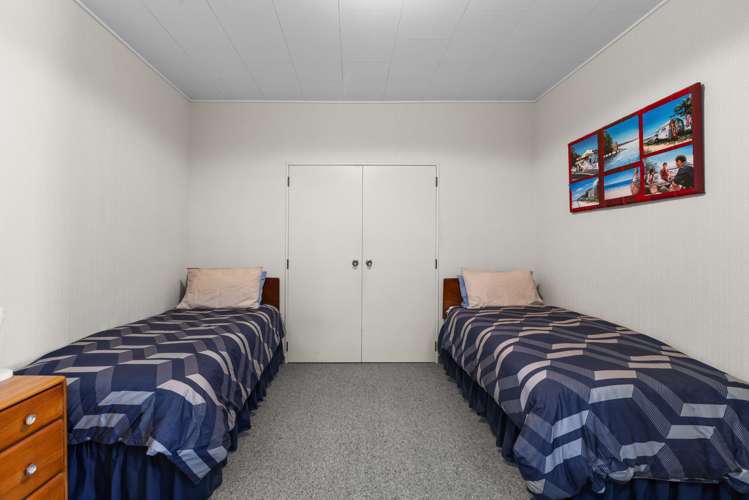 2/75 Harper Road Waimarama_13