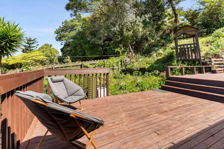 2/30 King Richard Place Browns Bay_11