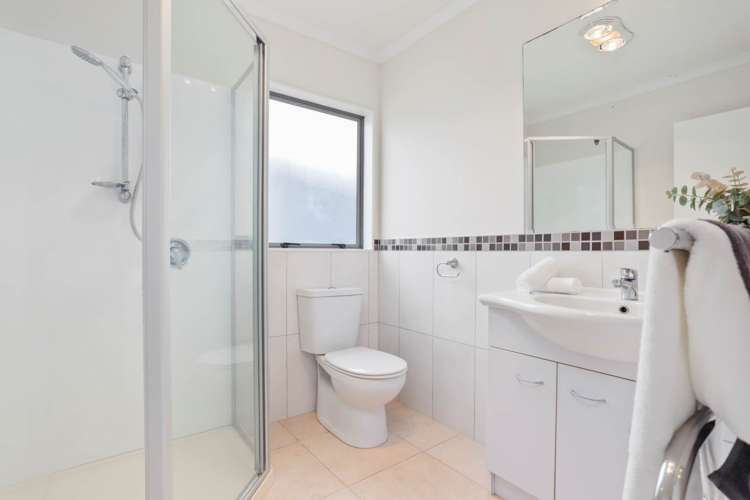 76 Clover Drive Henderson_13