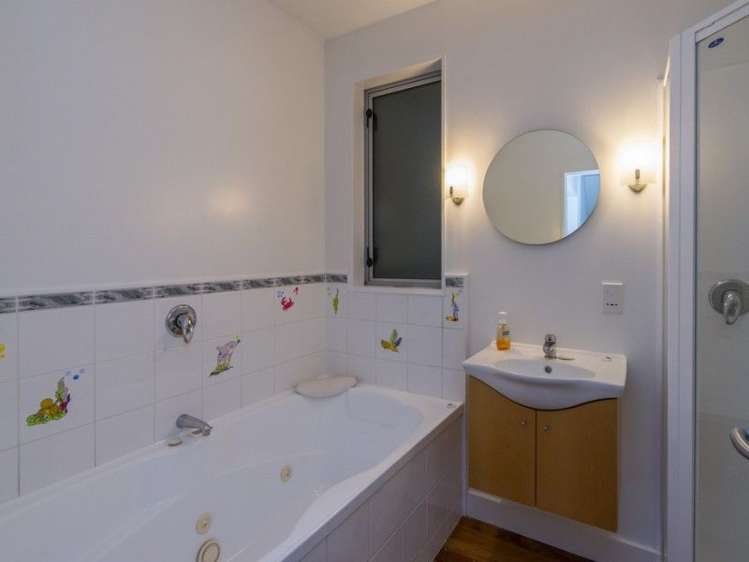 47 Amritsar Street Khandallah_16