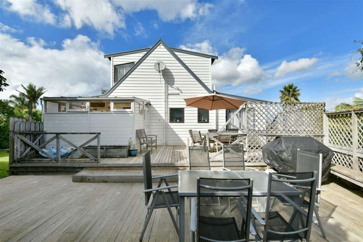 38 Thorburn Avenue Red Beach_10