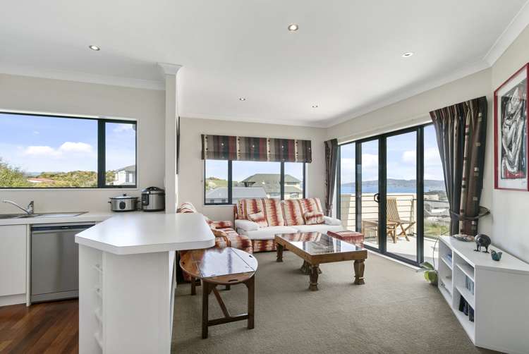 86 Cypress Drive Maungaraki_6