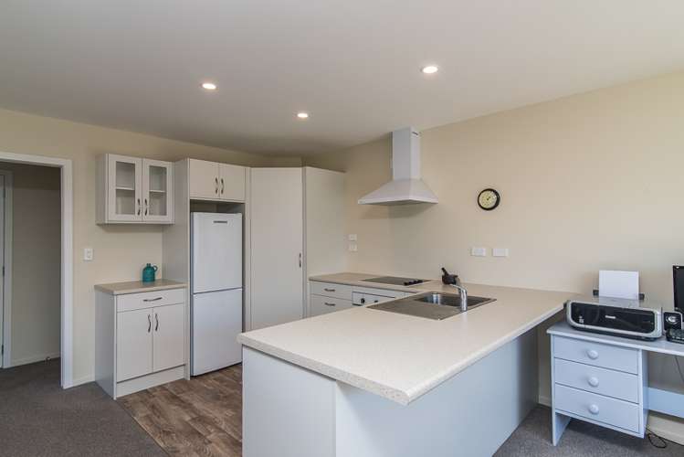 54/3 Georgia Grove Paraparaumu_6