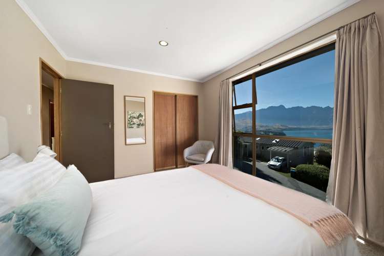 38 Avalon Crescent Fernhill/Sunshine Bay_15