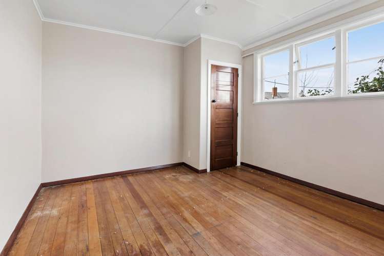 19 and 21 Churchill Avenue Gore_19
