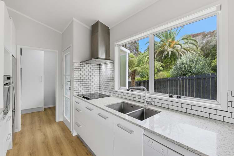 3 Win Grove Hatfields Beach_9