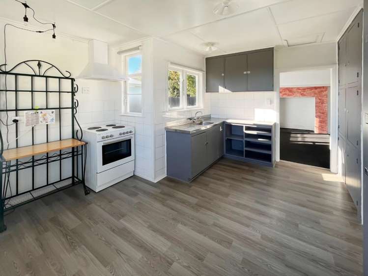 56 Baird Road 11139_1