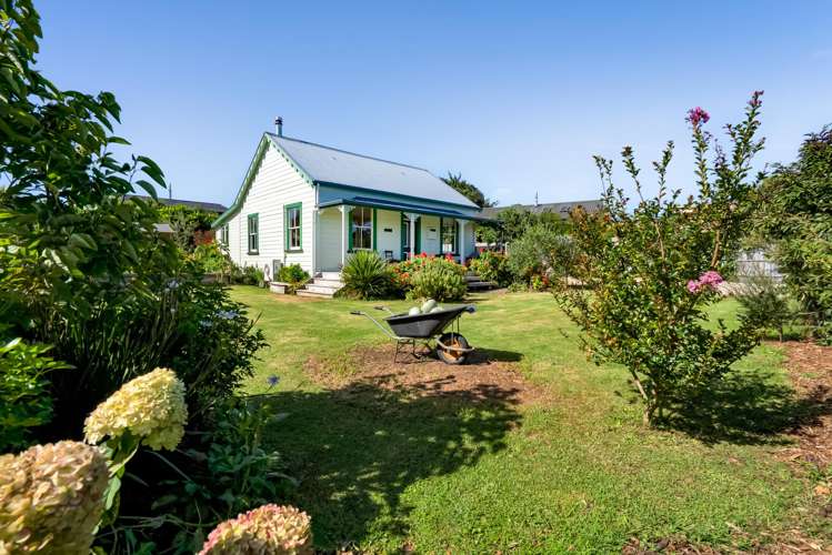 1 Mahuru Lane Okato_31