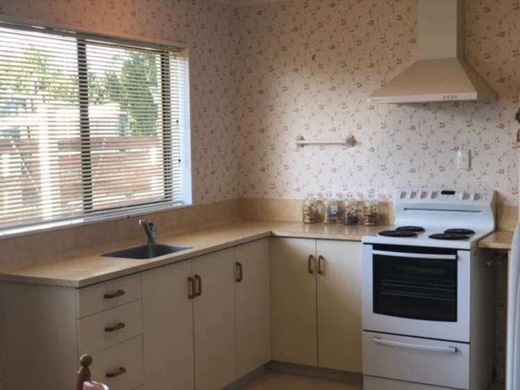 16a Hornsby Street Carterton_7