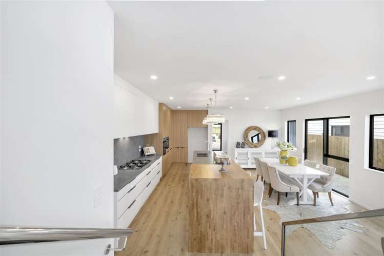 24 Dungloe Avenue Flat Bush_31