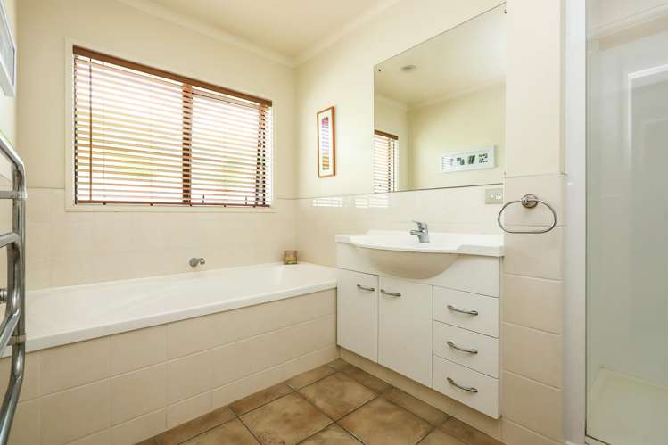 2 Kentia Place Havelock North_14