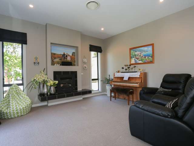 8 Outlook Terrace Taradale_4