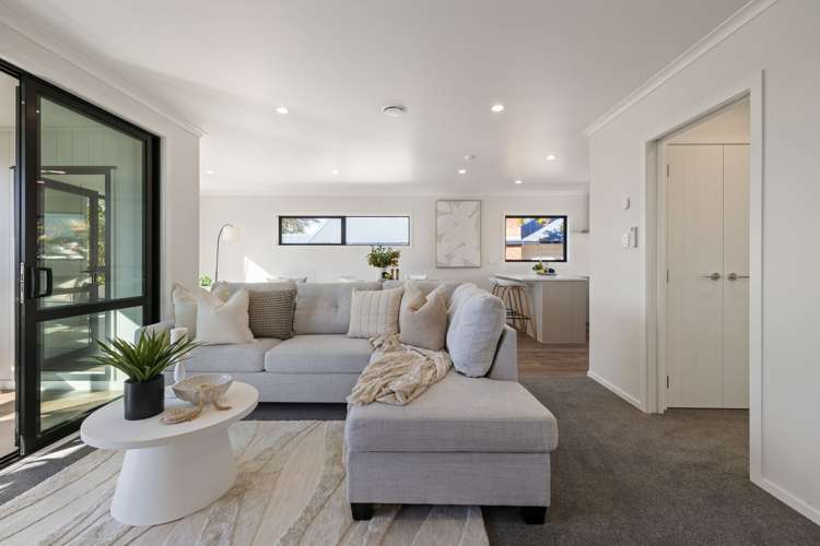 2, 3, 4/29 Palmerston Street Hamilton Central_7