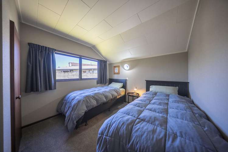 25 Howden Street Te Anau_10