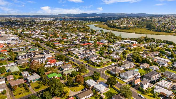 805 Te Atatu Road Te Atatu Peninsula_19