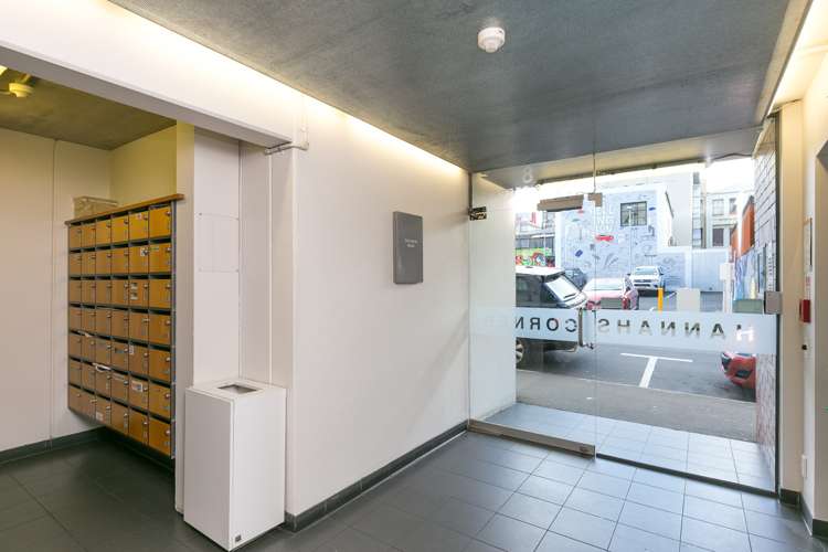 24/8 Leeds Street Te Aro_11