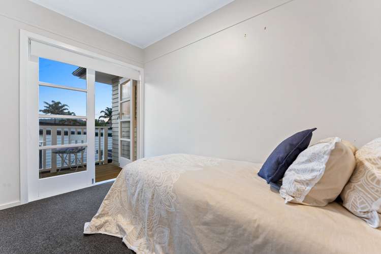 36 Doment Crescent Orewa_14