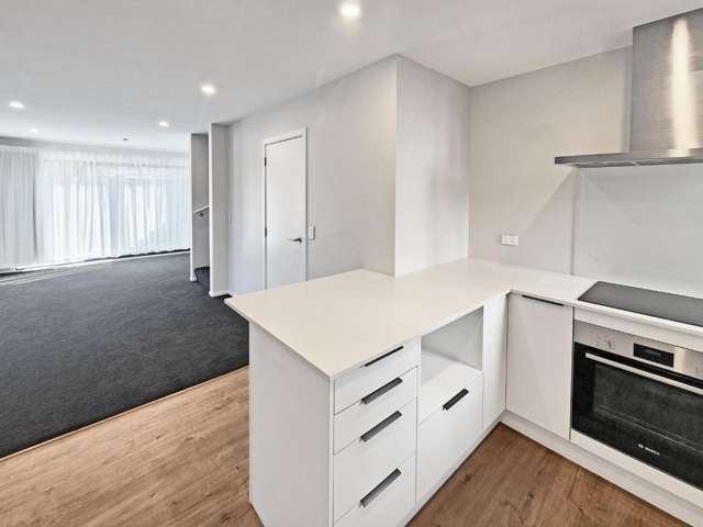 A/5 Bathurst Street 1348_2