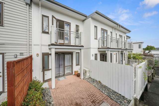 28/92 Bush Road Albany_3