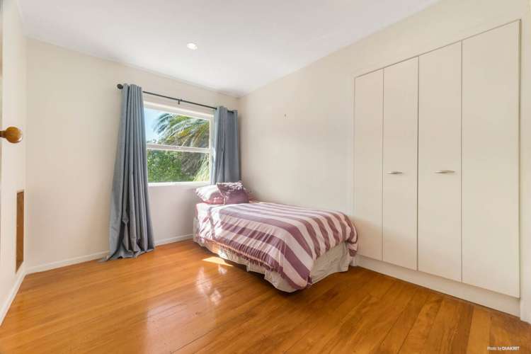 68 Eskdale Road Birkdale_8