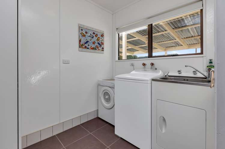 2 Gloyn Road Onerahi_19