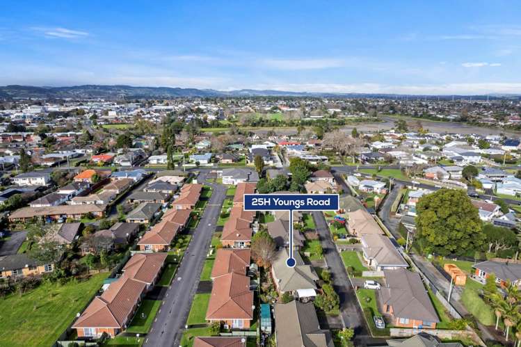 25h Youngs Road Papakura_15