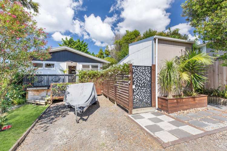 8 Kashmir Road Glen Eden_15
