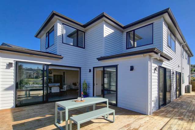 5-Bedroom Family Masterpiece In Rangitoto Zone