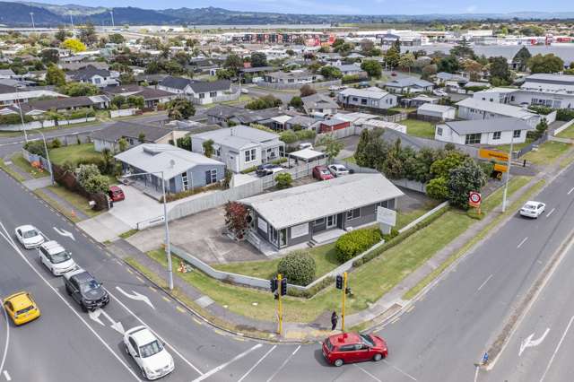 2 Gloucester Road Mt Maunganui_3