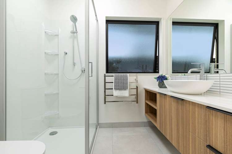 23 Matahae Crescent Wainui_12