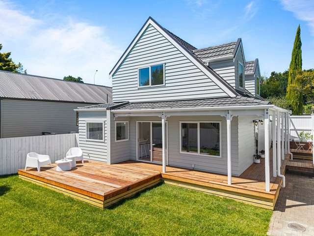 Light-Filled Northcross Home - Move in ready!