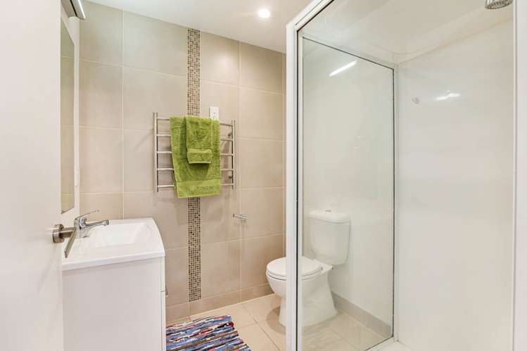 109/17 Link Crescent Stanmore Bay_11