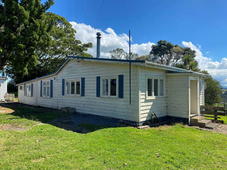 111 Hamlin Road Pollok_12