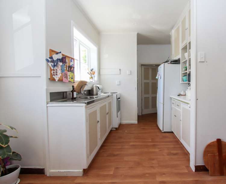 2 Bains Avenue 1074_10