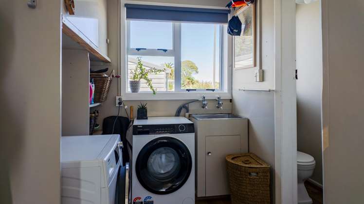 202 Weld Street Hokitika_18