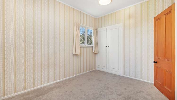 16 Railway Terrace Glentunnel_11