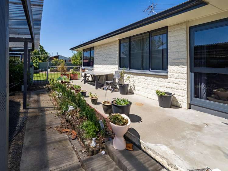 10 Reddecliffe Crescent Hampstead_14