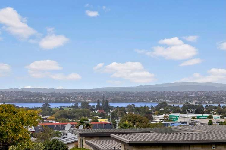 2/9 Strong Street Saint Johns_8