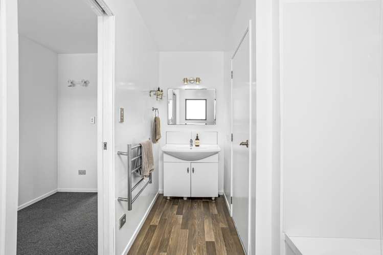 73 Motu Road Kumeu_22