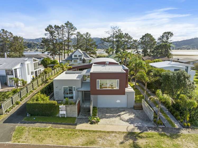 12 Dunlop Drive Pauanui_36