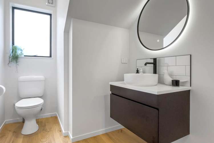 22a Fairholme Avenue Epsom_13