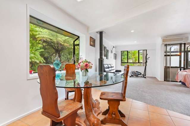 202 Godley Road Titirangi_2