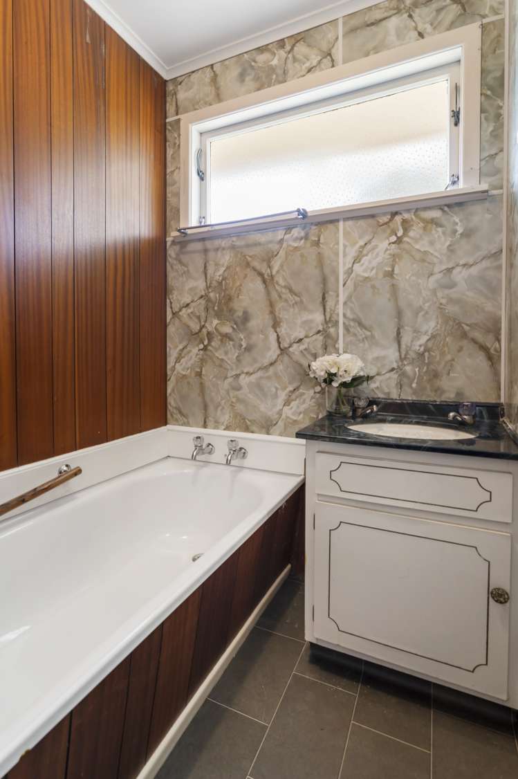 163 Edgewater Drive Pakuranga_15