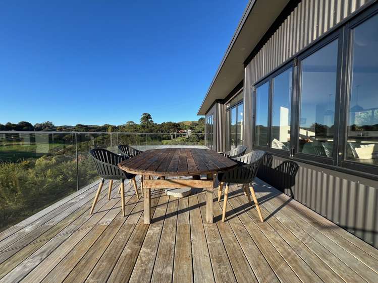 64 Greenslade Road Raglan_41